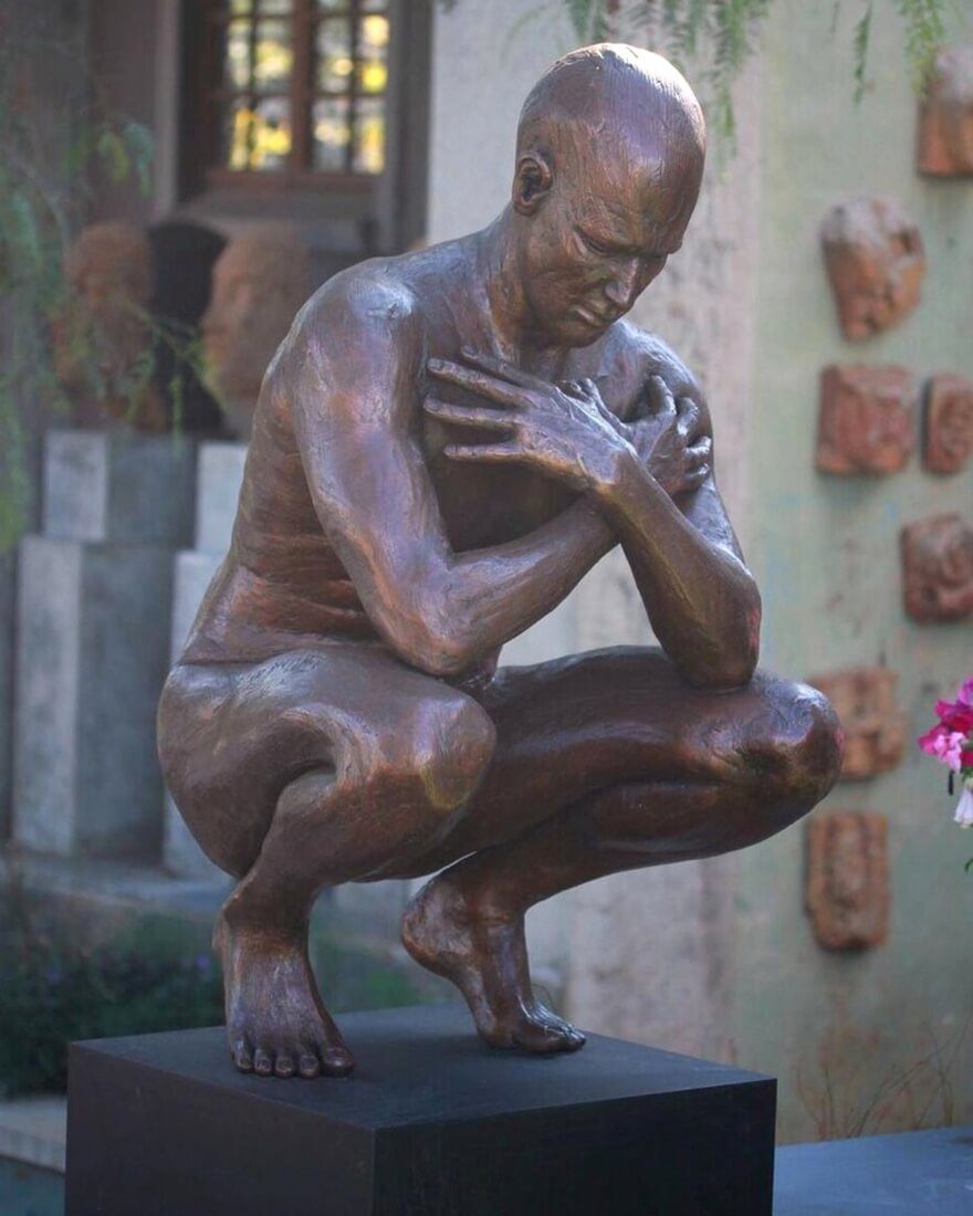 Crouching Man AntonSmit