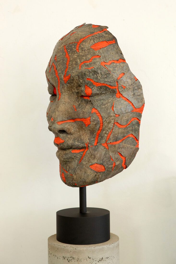 SHATTERED REMAINS MEDIUM BRONZE 1