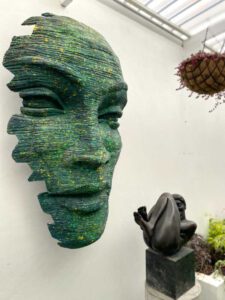 faith mask wall mounted antonsmit 3