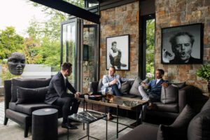 seven villa hotel ANTON SMIT ART 1
