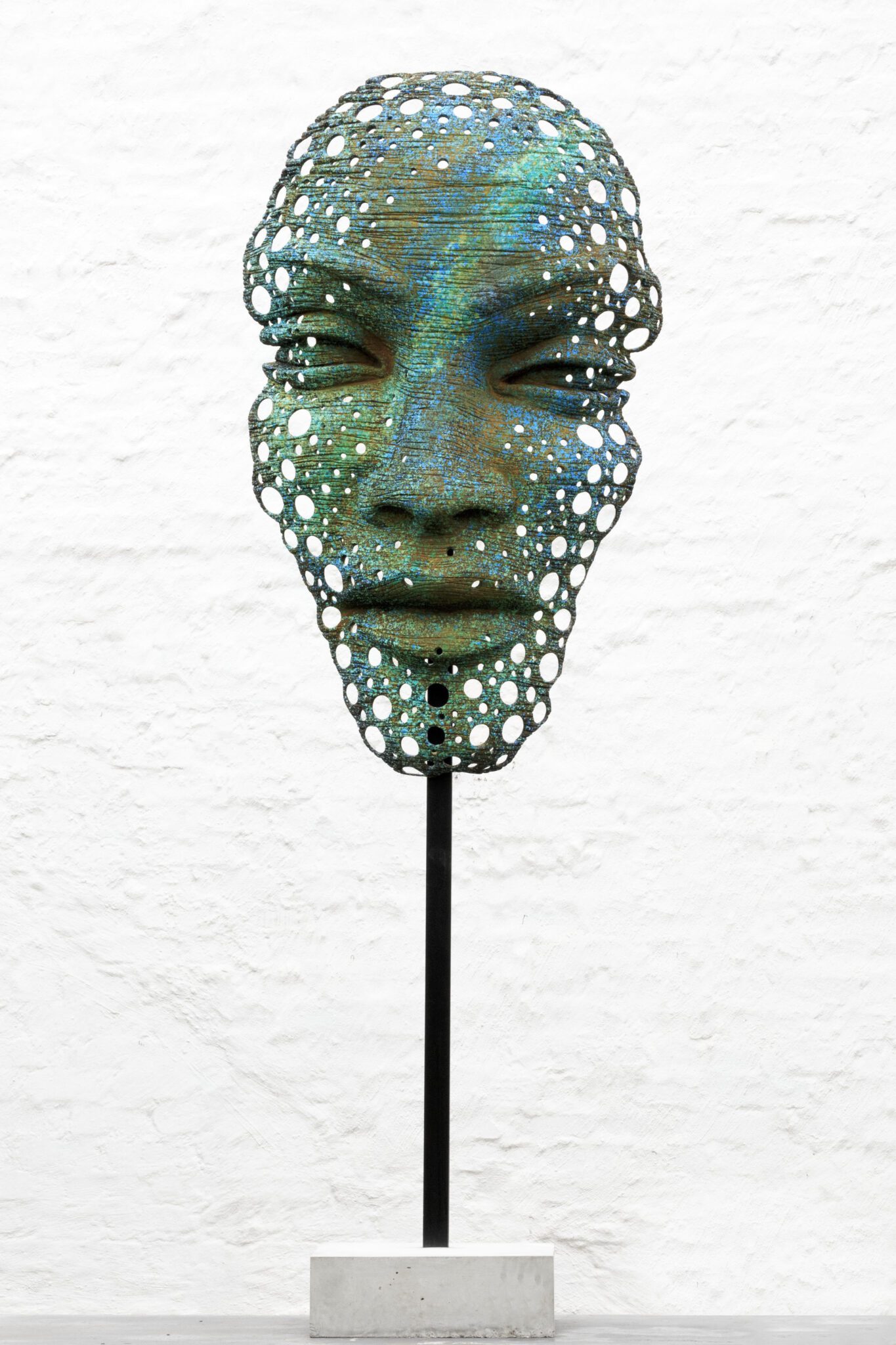 Faith Mask Large Effervescent Free standing 1