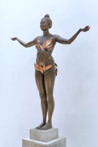 IN MOMENT SERIES LEAF II AntonSmit collectable sculpture art